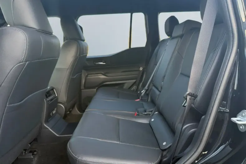 Toyota Land Cruiser din 2024 cu 14.990 km - oferta TOY168655 - foto 11