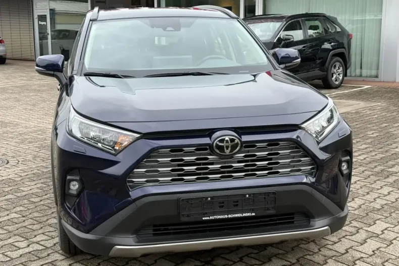 Toyota RAV4 din 2023 cu 50.860 km - oferta TOY168661 - foto 4