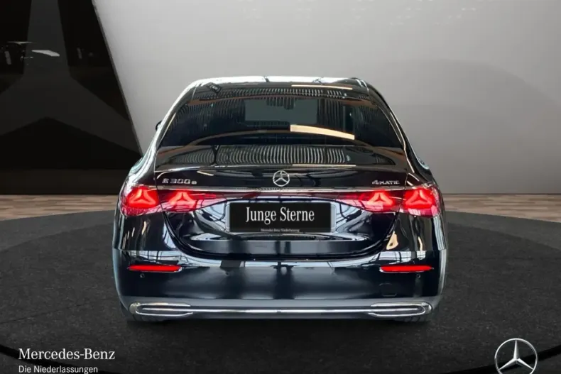 Mercedes-Benz E 300 din 2024 cu 14.900 km - oferta MER168682 - foto 5