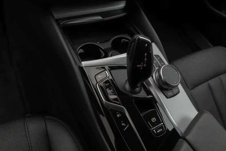 BMW 530 din 2022 cu 56.356 km - oferta BMW168687 - foto 21