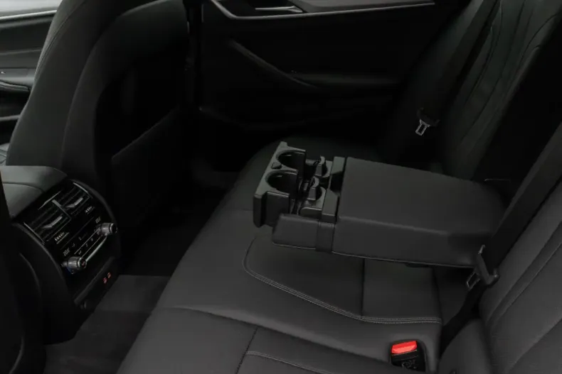 BMW 530 din 2022 cu 56.356 km - oferta BMW168687 - foto 26