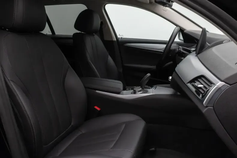 BMW 530 din 2022 cu 56.356 km - oferta BMW168687 - foto 34