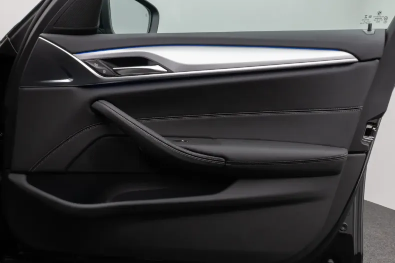 BMW 530 din 2022 cu 59.992 km - oferta BMW168691 - foto 30