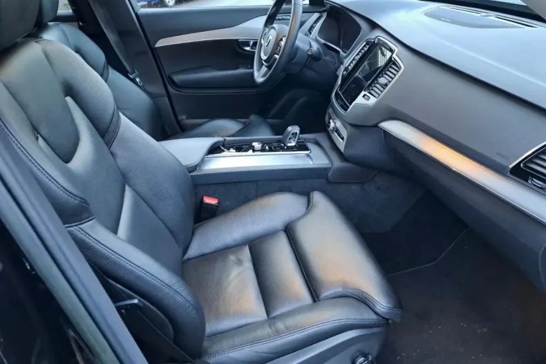 Volvo XC90 din 2022 cu 97.991 km - oferta VOL168694 - foto 17