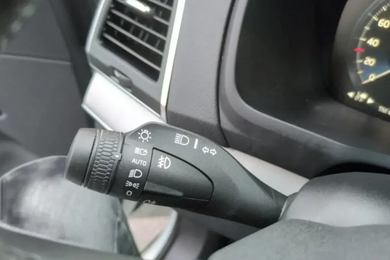 Volvo XC90 din 2021 cu 69.300 km - oferta VOL168695 - foto 14