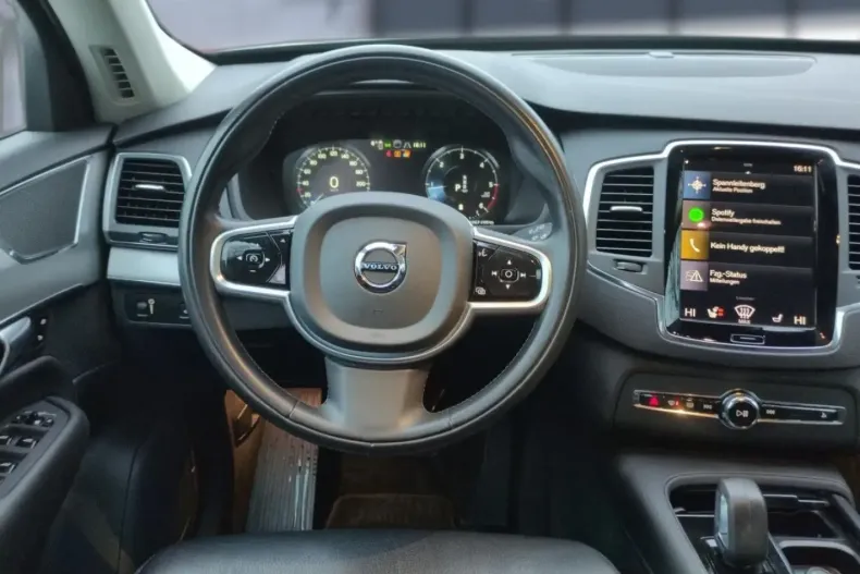 Volvo XC90 din 2021 cu 69.300 km - oferta VOL168695 - foto 16