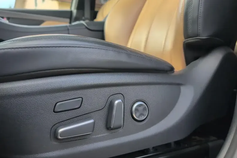 Hyundai SANTA FE din 2022 cu 56.500 km - oferta HYU168700 - foto 19