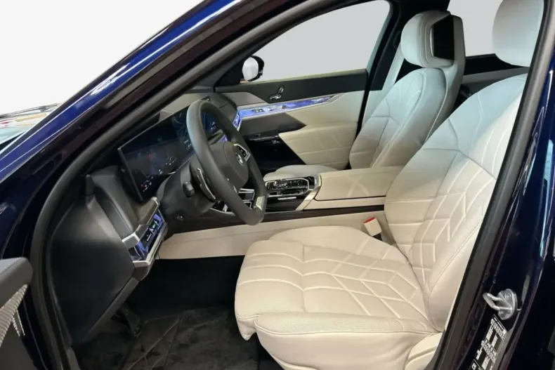 BMW 740 din 2024 cu 8.718 km - oferta BMW168712 - foto 9