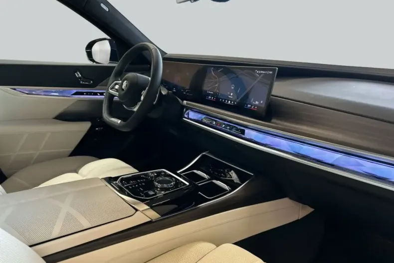 BMW 740 din 2024 cu 8.718 km - oferta BMW168712 - foto 17