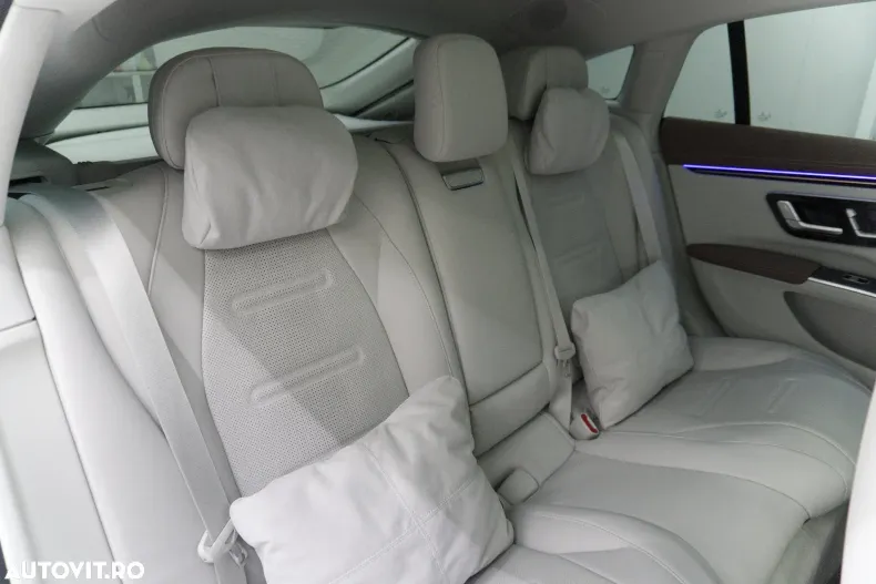 Mercedes-Benz EQS din 2025 cu 5.300 km - oferta MER168753 - foto 13