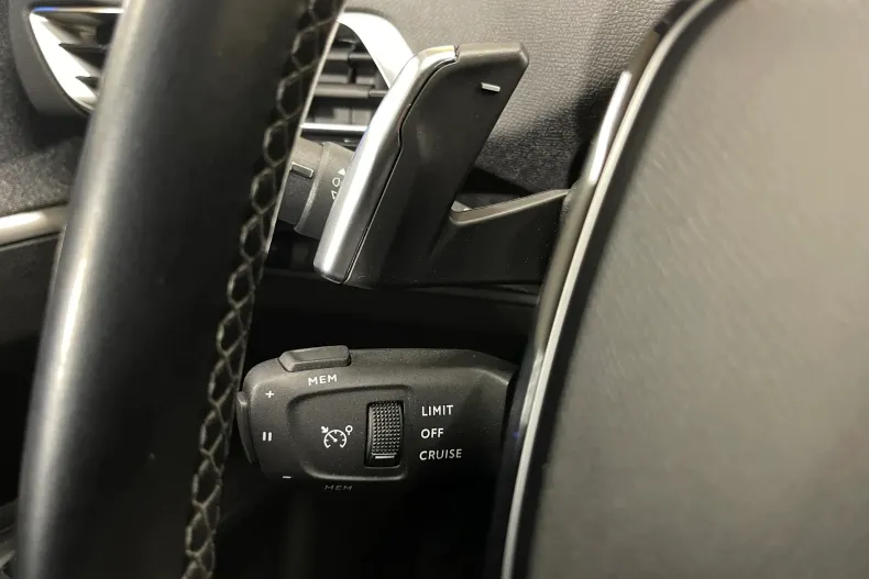 Peugeot 3008 din 2021 cu 41.157 km - oferta PEU168760 - foto 25