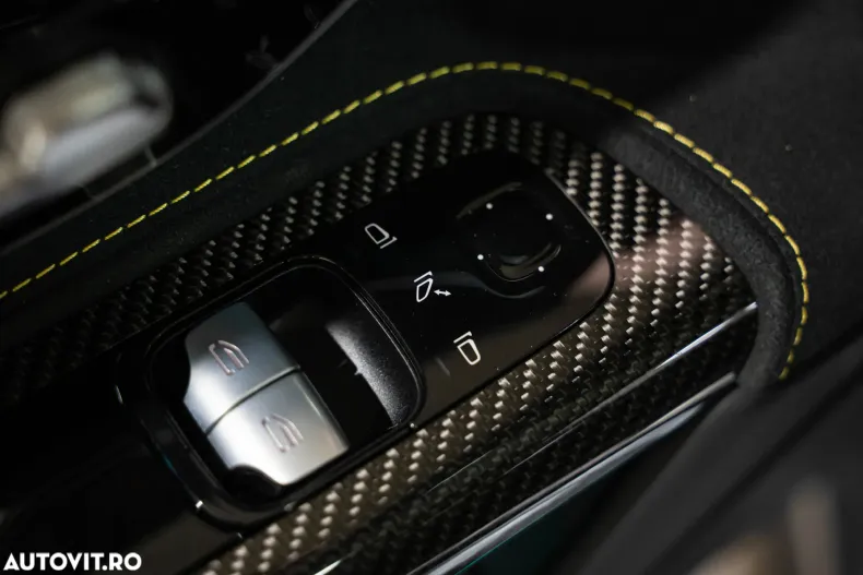 Mercedes-Benz AMG GT din 2024 cu 12.000 km - oferta MER168772 - foto 27