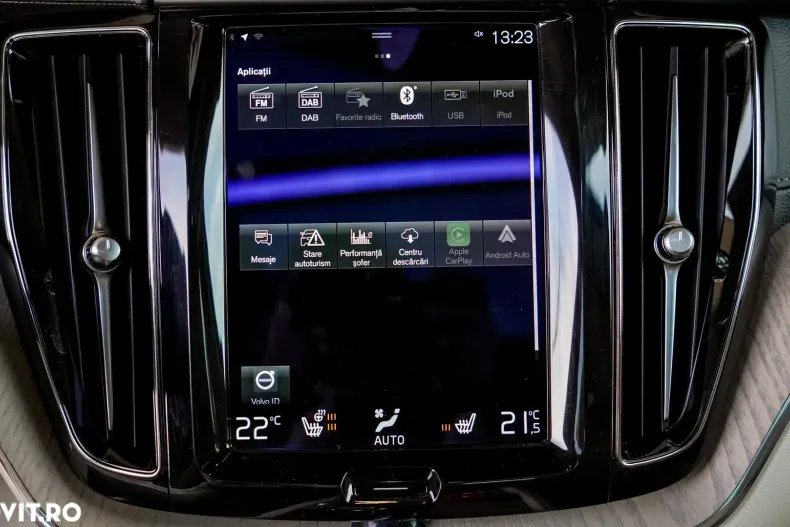 Volvo XC60 din 2021 cu 69.000 km - oferta VOL168784 - foto 13