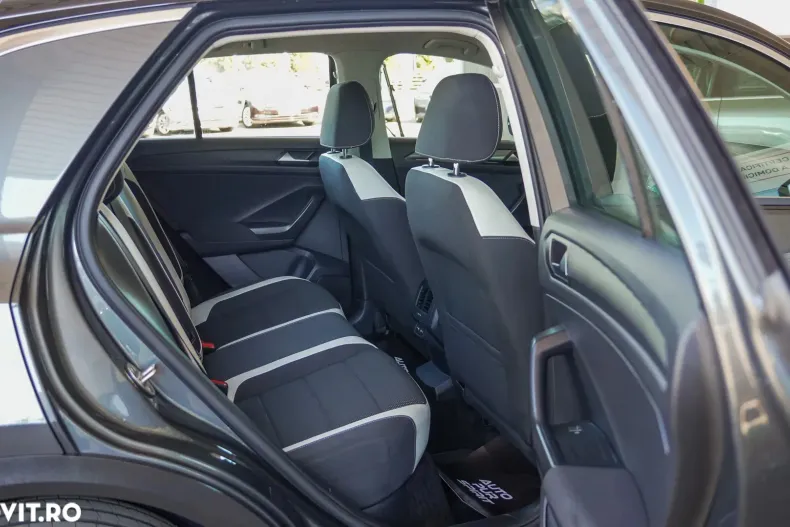 Volkswagen T-Roc din 2021 cu 179.000 km - oferta VOL168787 - foto 27