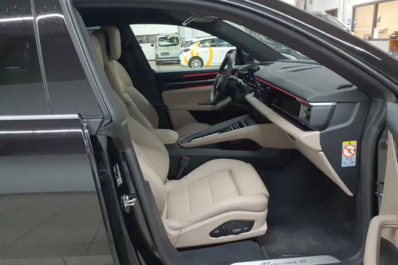 Porsche Macan din 2024 cu 20.100 km - oferta POR168799 - foto 12