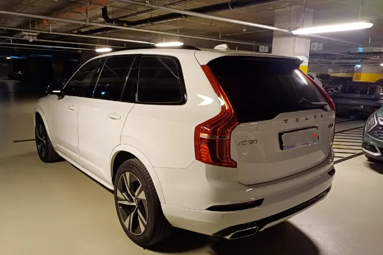 Volvo XC90 din 2020 cu 121.575 km - oferta VOL168800 - foto 3