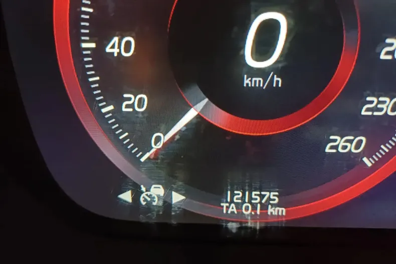 Volvo XC90 din 2020 cu 121.575 km - oferta VOL168800 - foto 15