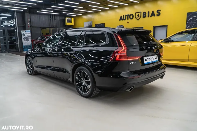 Volvo V60 din 2021 cu 174.700 km - oferta VOL168804 - foto 5