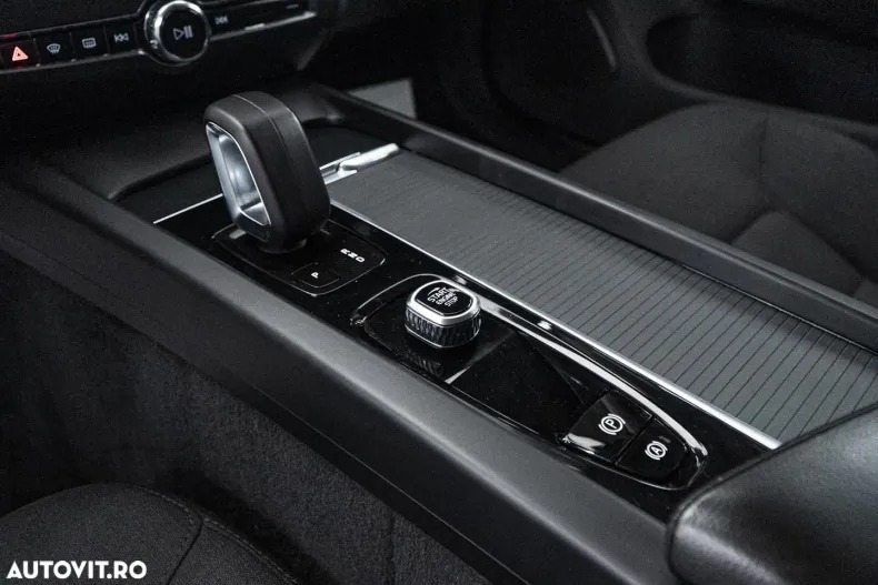 Volvo V60 din 2021 cu 174.700 km - oferta VOL168804 - foto 11