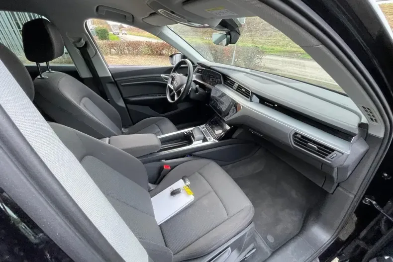 Audi e-tron din 2020 cu 141.688 km - oferta AUD168810 - foto 8