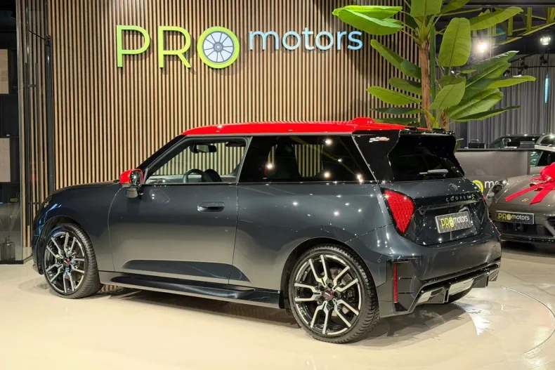 MINI Cooper SE din 2024 cu 31.500 km - oferta MIN168814 - foto 15