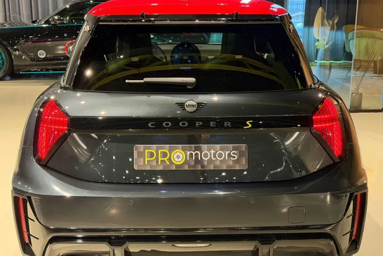 MINI Cooper SE din 2024 cu 31.500 km - oferta MIN168814 - foto 17