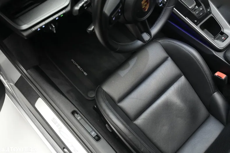 Porsche 911 din 2022 cu 46.600 km - oferta POR168821 - foto 16
