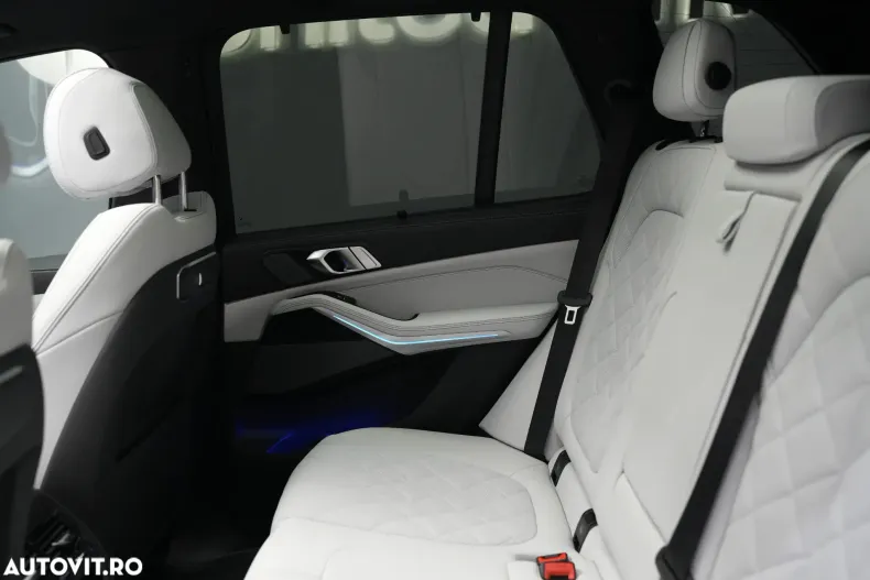 BMW X5 M din 2023 cu 12.200 km - oferta BMW168823 - foto 8