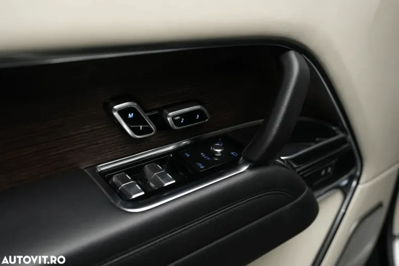 Land Rover Range Rover din 2022 cu 66.000 km - oferta LAN168828 - foto 9