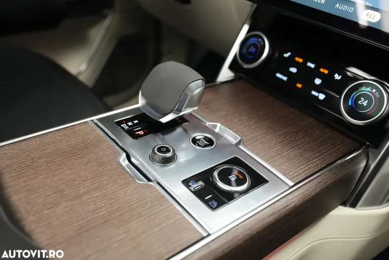 Land Rover Range Rover din 2022 cu 66.000 km - oferta LAN168828 - foto 37