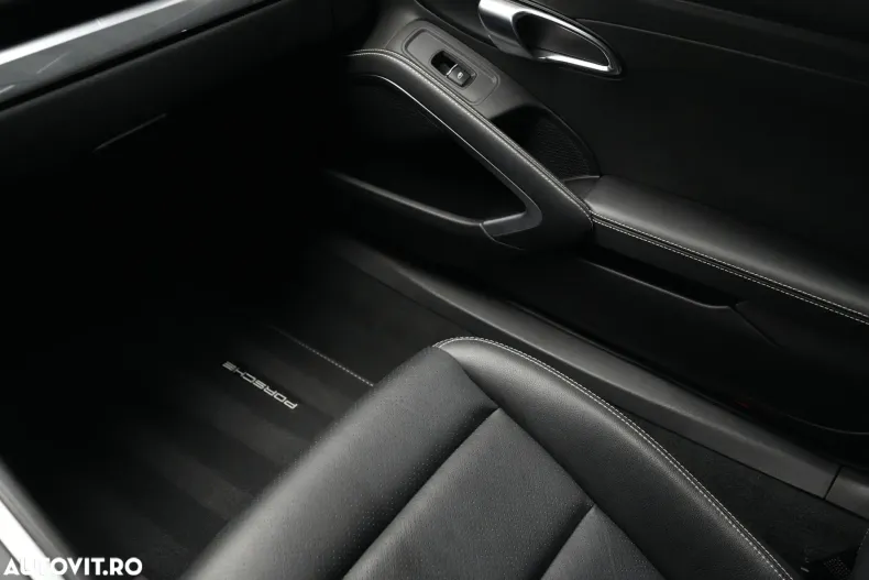 Porsche Cayman din 2023 cu 10.316 km - oferta POR168829 - foto 23