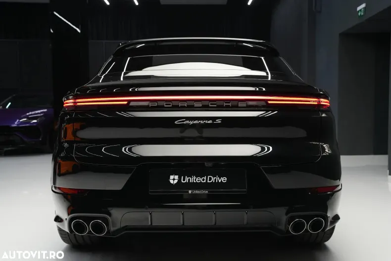 Porsche Cayenne din 2023 cu 13.811 km - oferta POR168838 - foto 28