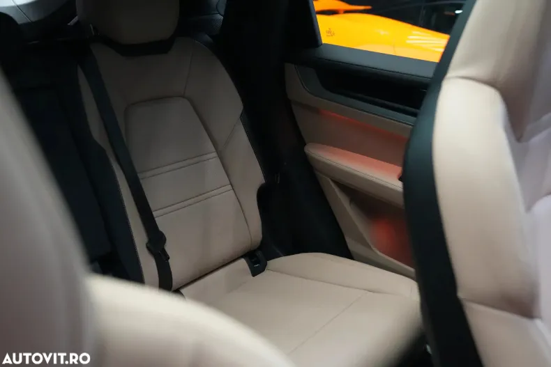 Porsche Cayenne din 2023 cu 13.811 km - oferta POR168838 - foto 36