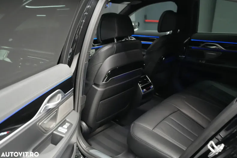 BMW Seria 7 din 2020 cu 32.800 km - oferta BMW168842 - foto 35
