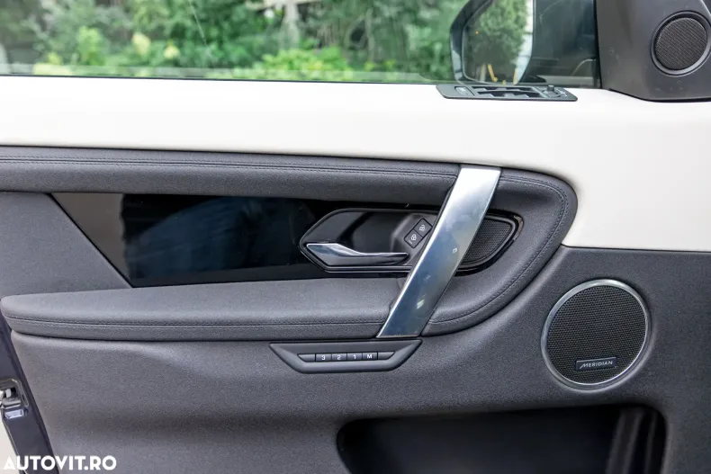 Land Rover Discovery Sport din 2022 cu 29.000 km - oferta LAN168847 - foto 13