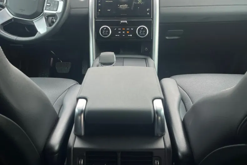 Land Rover Discovery din 2021 cu 45.100 km - oferta LAN168856 - foto 8