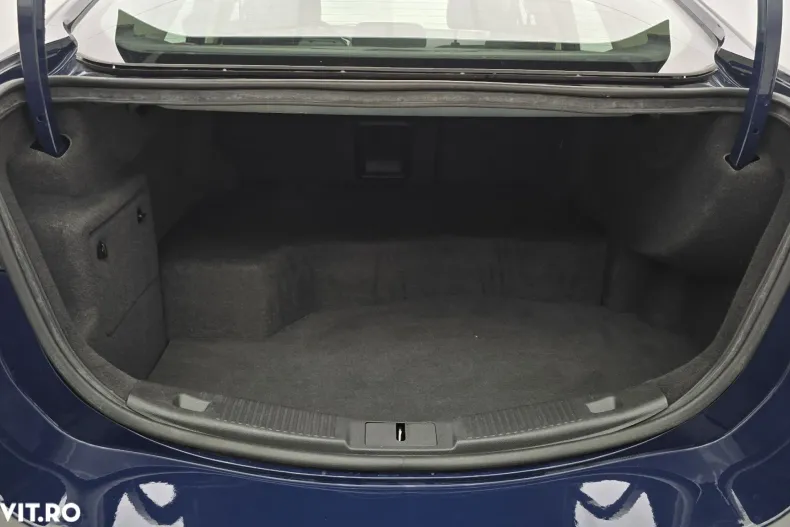 Ford Mondeo din 2020 cu 75.995 km - oferta FOR168870 - foto 25