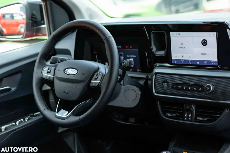 Ford Tourneo Courier din 2024 cu 10 km - oferta FOR168883 - foto 25