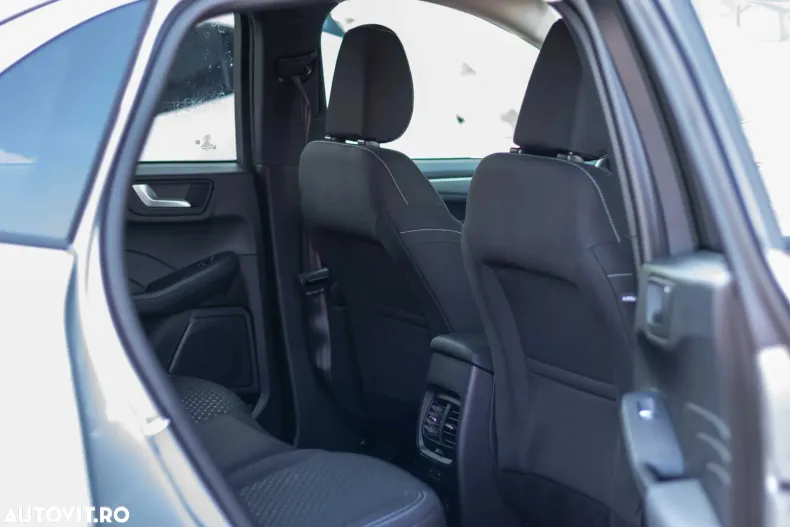 Ford Kuga din 2025 cu 3 km - oferta FOR168885 - foto 18