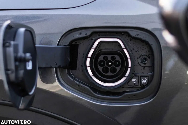 Ford Kuga din 2024 cu 5 km - oferta FOR168889 - foto 9