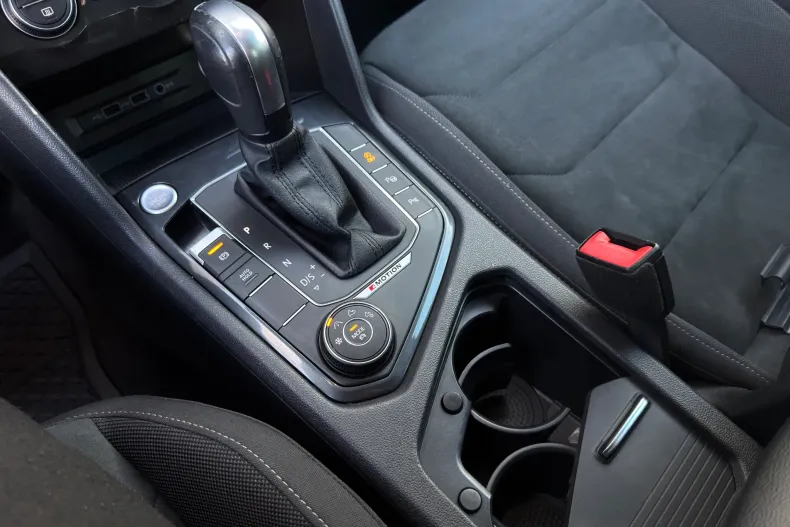 Volkswagen Tiguan din 2020 cu 82.068 km - oferta VOL168898 - foto 25