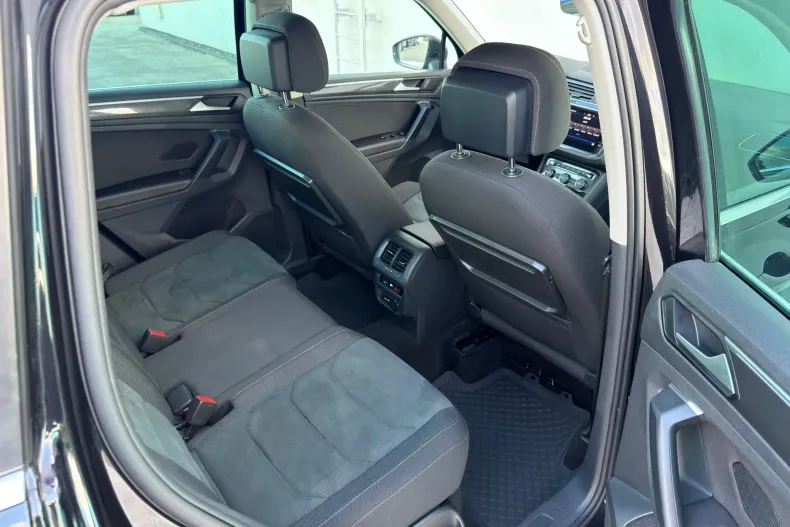 Volkswagen Tiguan din 2020 cu 82.068 km - oferta VOL168898 - foto 28