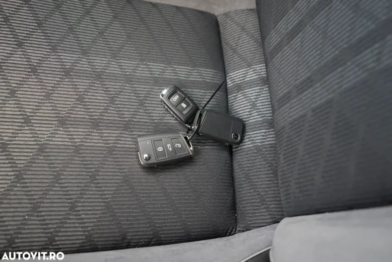 Volkswagen Tiguan din 2022 cu 100.990 km - oferta VOL168908 - foto 29