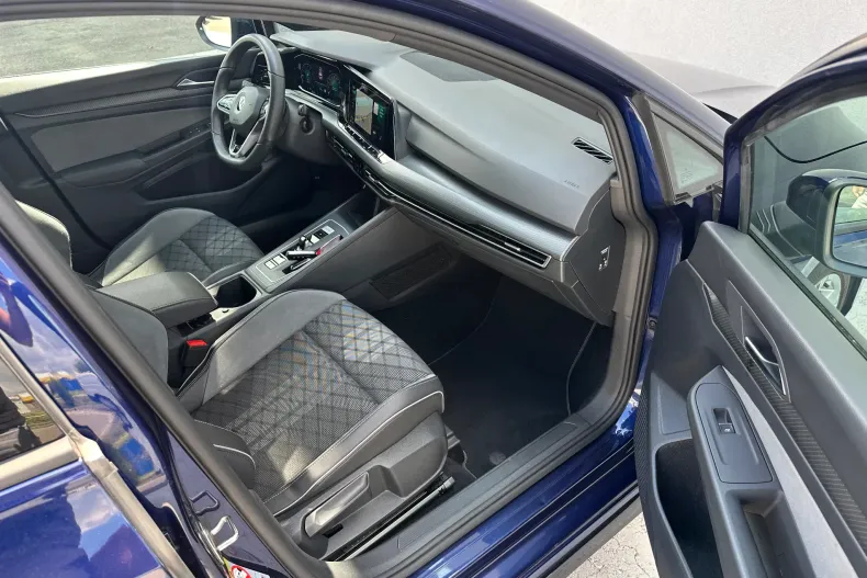 Volkswagen Golf din 2022 cu 123.423 km - oferta VOL168909 - foto 26