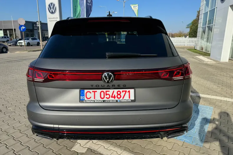 Volkswagen Touareg din 2025 cu 10 km - oferta VOL168914 - foto 6