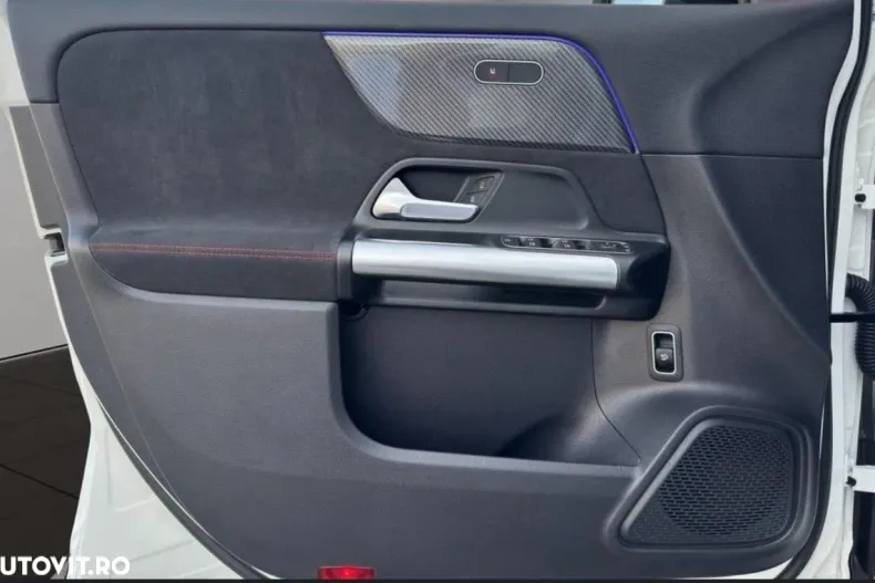 Mercedes-Benz GLA din 2025 cu 9.100 km - oferta MER168917 - foto 10