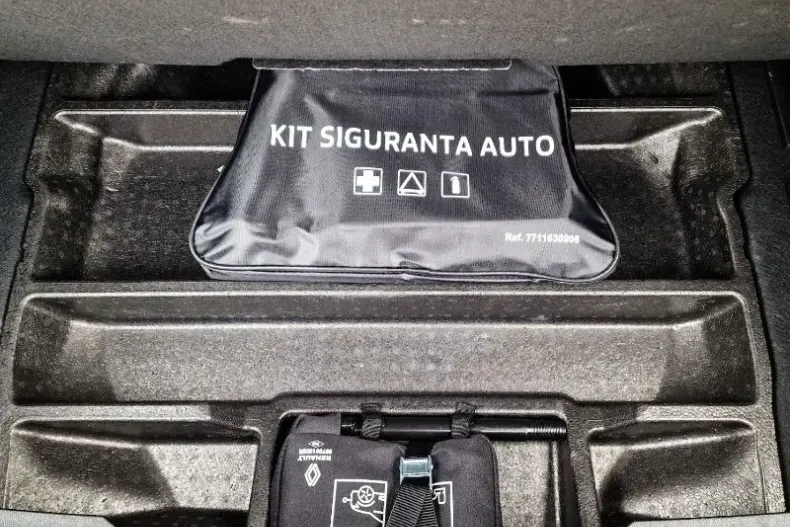 Renault Austral din 2023 cu 45.292 km - oferta REN168932 - foto 21