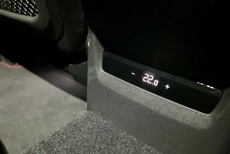 Audi Q3 din 2025 cu 1.500 km - oferta AUD168940 - foto 37