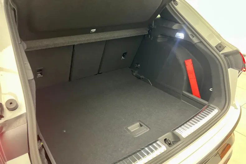 Audi Q3 din 2025 cu 1.500 km - oferta AUD168940 - foto 38