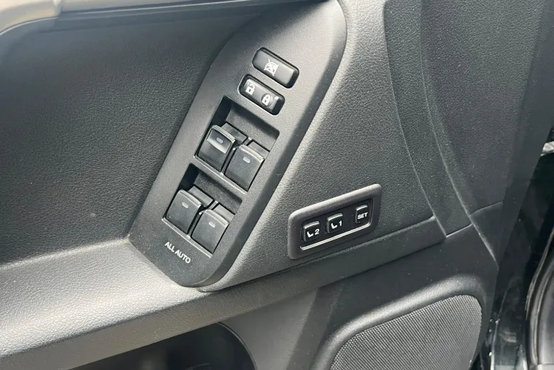 Toyota Land Cruiser din 2022 cu 140.967 km - oferta TOY168943 - foto 14